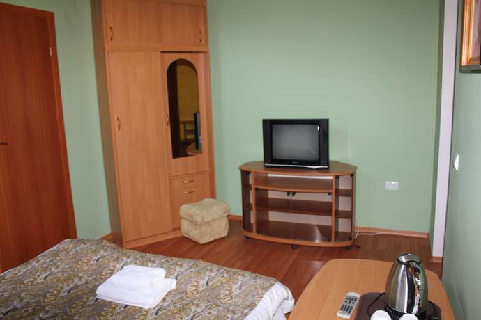 Imagen de la habitación del Hotel Mini-Panna. Foto 19