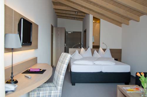 Imagen de la habitación del Hotel Minigolf. Foto 12