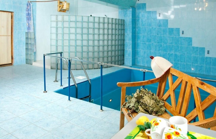 Imagen de la piscina del Hotel Mini-hotel Kompleks Parus. Foto 18