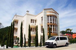 Imagen general del Hotel Mini-hotel Yuzhniy Park. Foto 2