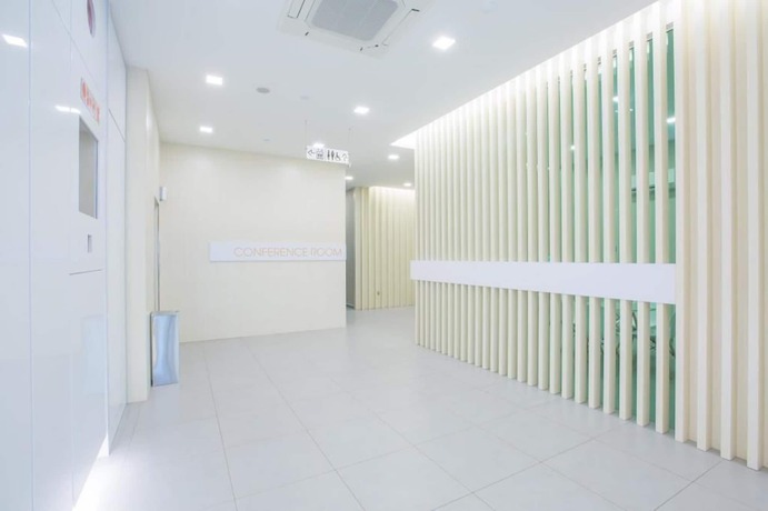 Imagen de la habitación del Hotel Minimalist. Foto 7