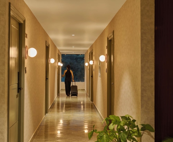 Imagen de los interiores del Hotel Minimalist - The Varanasi Edit. Foto 10