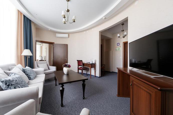 Imagen de la habitación del Hotel Minin. Foto 5