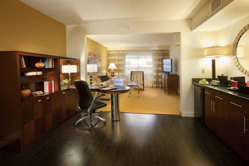 Imagen de la habitación del Hotel Minneapolis Marriott Northwest. Foto 6