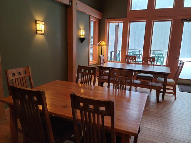 Imagen del bar/restaurante del Hotel Minnewaska Lodge. Foto 2