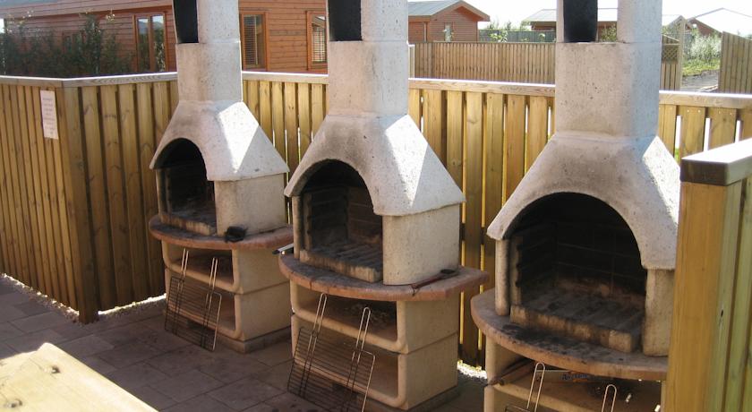 Imagen de los exteriores del Hotel Minniborgir Cottages. Foto 9