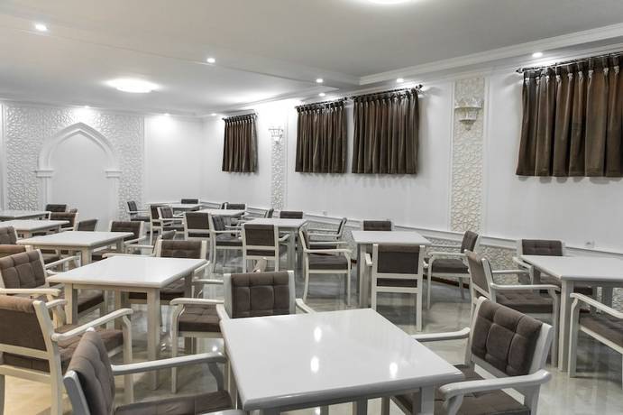 Imagen del bar/restaurante del Hotel Minor, Samarkand. Foto 2