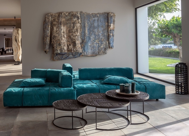 Imagen de los interiores del Hotel Minos Beach Art Hotel, A Member Of Design Hotels. Foto 19