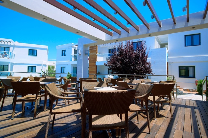 Imagen general del Hotel Minos Village. Foto 6