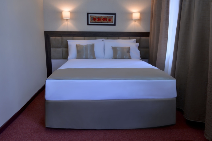 Imagen de la habitación del Hotel Minotel Barsam Suites. Foto 4