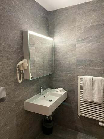 Imagen general del Hotel Minotel Casino, SIERRE. Foto 12