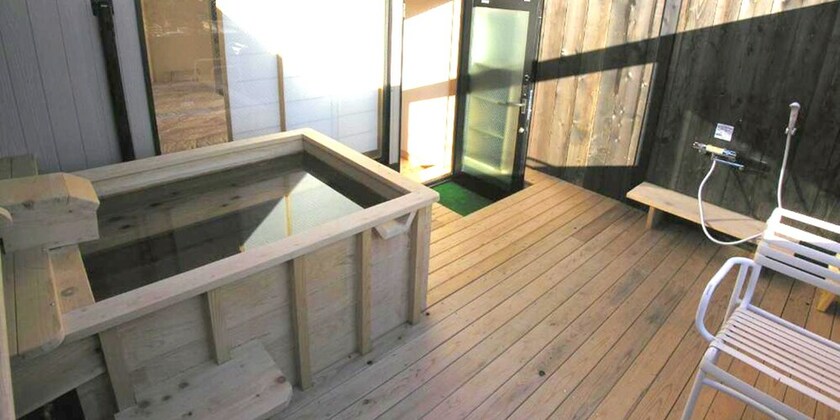 Imagen de la habitación del Hotel Minshuku Inn Shirahama Ekinoyado. Foto 33