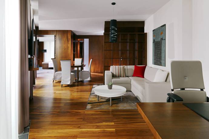 Imagen de la habitación del Hotel Minsk Marriott. Foto 9