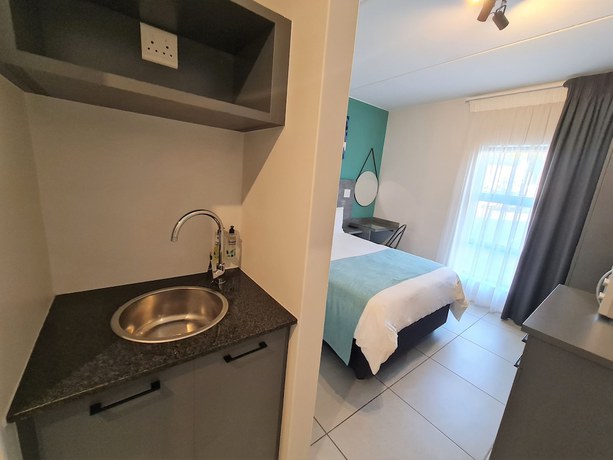 Imagen de la habitación del Hotel Mint Express Melrose View. Foto 10