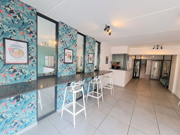 Imagen de los interiores del Hotel Mint Express Melrose View. Foto 20