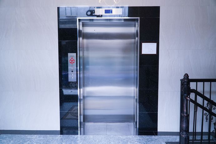 Imagen de la habitación del Hotel Mint JFK Airport. Foto 14