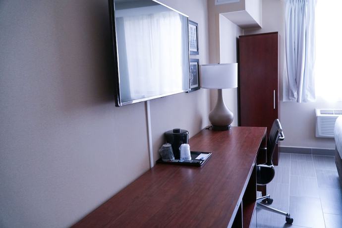 Imagen de la habitación del Hotel Mint JFK Airport. Foto 15