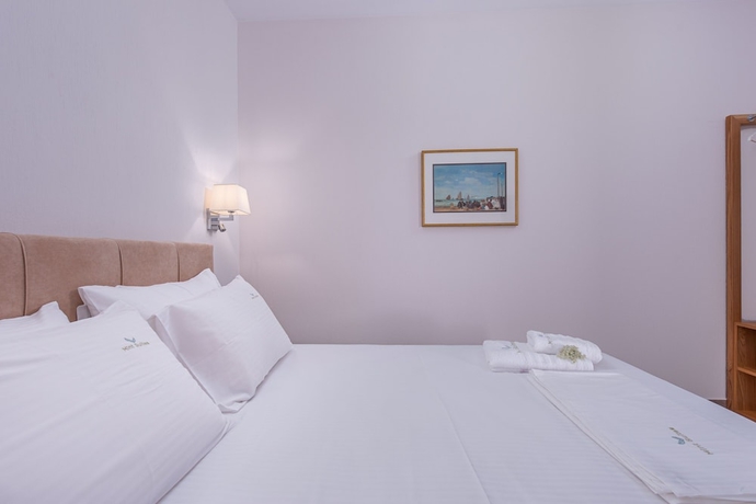 Imagen de la habitación del Hotel Mint Retreat Suites. Foto 5