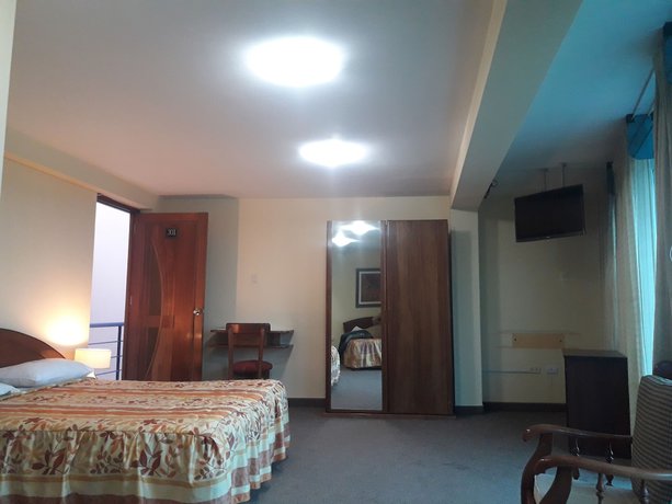 Imagen de la habitación del Hotel Mintaka. Foto 10