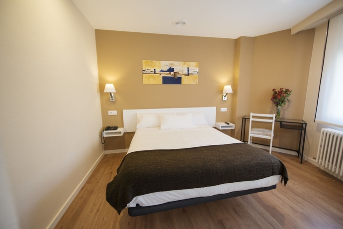 Imagen de la habitación del Hotel Miño. Foto 13