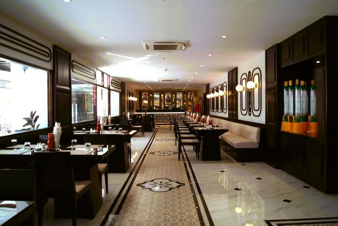 Imagen del bar/restaurante del Hotel Mintra, Vientiane. Foto 5