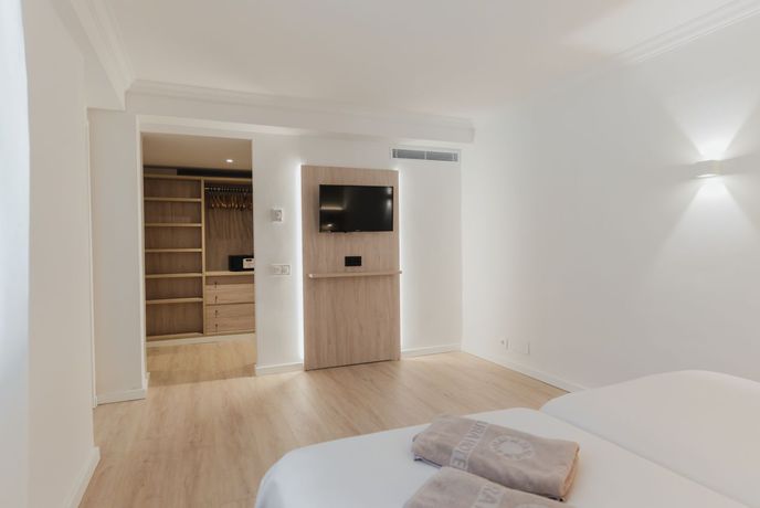 Imagen de la habitación del Hotel Minura Cala Galdana & Apartamentos d'Aljandar. Foto 5
