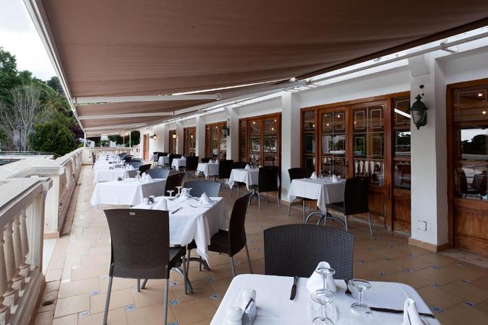 Imagen del bar/restaurante del Hotel Minura Cala Galdana & Apartamentos d'Aljandar. Foto 3