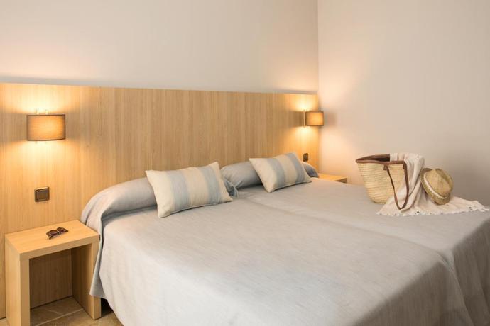 Imagen de la habitación del Hotel Minura Cala Galdana & Apartamentos d'Aljandar. Foto 6