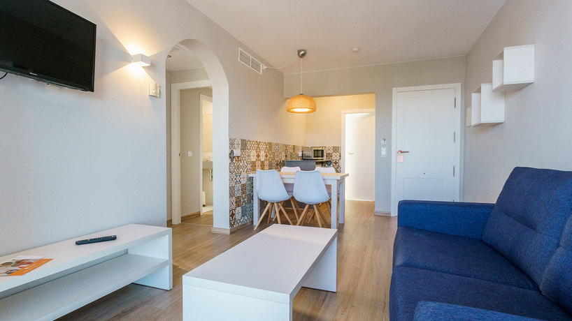 Imagen de la habitación del Hotel Minura Sur Menorca. Foto 6