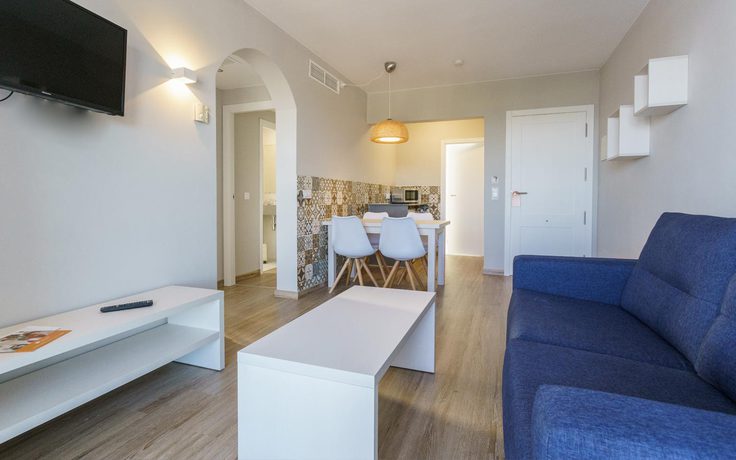 Imagen de la habitación del Hotel Minura Sur Menorca. Foto 8