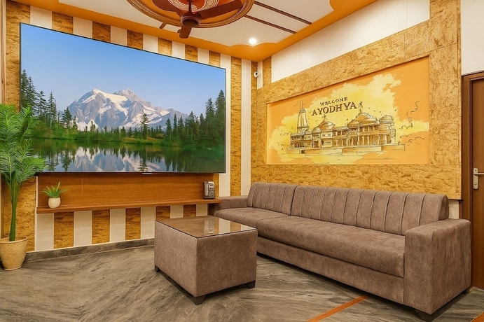 Imagen de los interiores del Hotel Minxs Radhika Palace. Foto 16