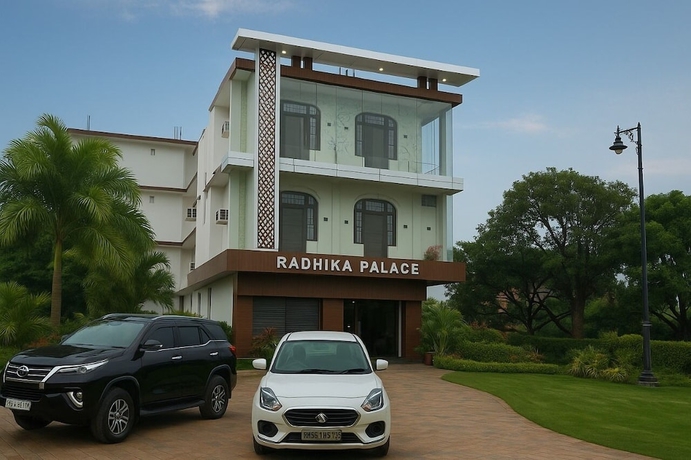 Imagen de la habitación del Hotel Minxs Radhika Palace. Foto 13