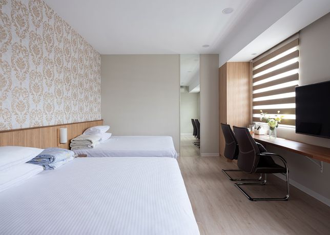 Imagen de la habitación del Hotel Minzu. Foto 4