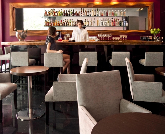 Imagen del bar/restaurante del Hotel Mio Buenos Aires. Foto 2