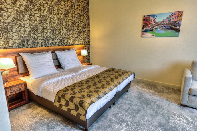 Imagen de la habitación del Hotel Miodowa. Foto 4