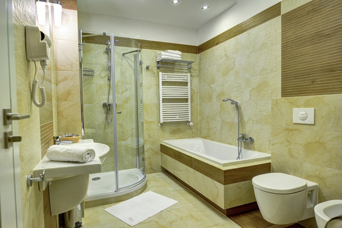 Imagen de la habitación del Hotel Miodowa. Foto 11