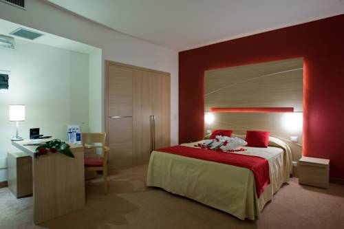 Imagen de la habitación del Hotel Mioni Royal San. Foto 8