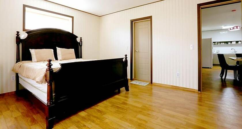 Imagen general del Hotel Mir House 1157. Foto 8