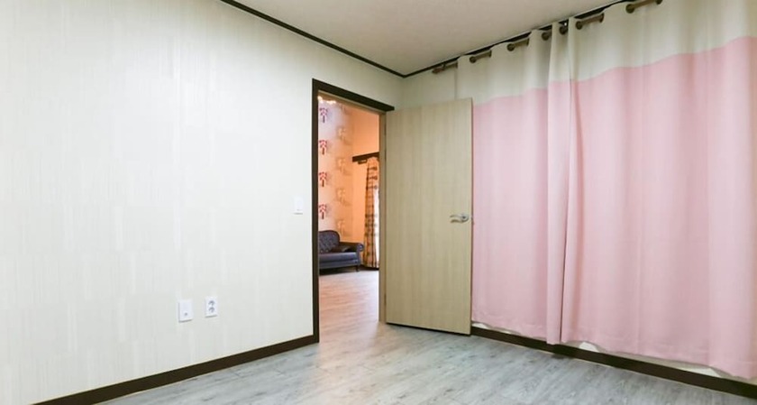 Imagen de la habitación del Hotel Mir House 1157. Foto 11