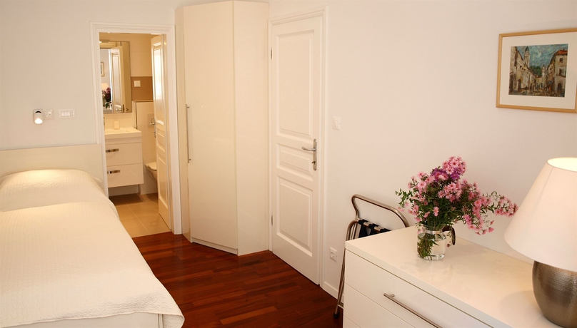 Imagen de la habitación del Hotel MirÓ Studio Apartments. Foto 2