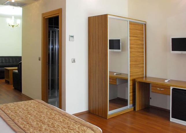 Imagen de la habitación del Hotel Mira Blue. Foto 12