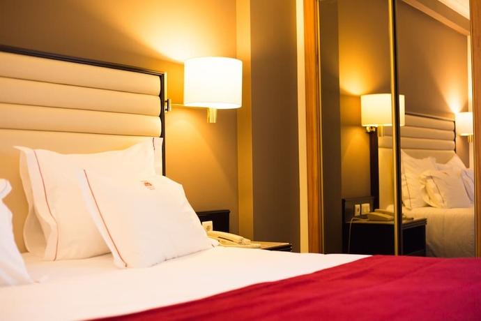 Imagen de la habitación del Hotel Mira Corgo. Foto 7