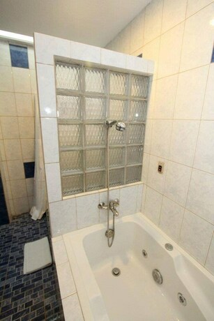 Imagen de la habitación del Hotel Mira De Polaris Hotel. Foto 18
