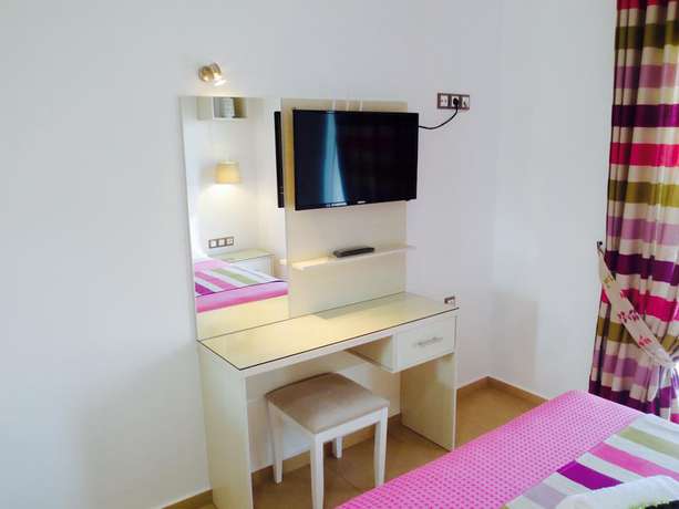 Imagen de la habitación del Hotel Mira Mare. Foto 12