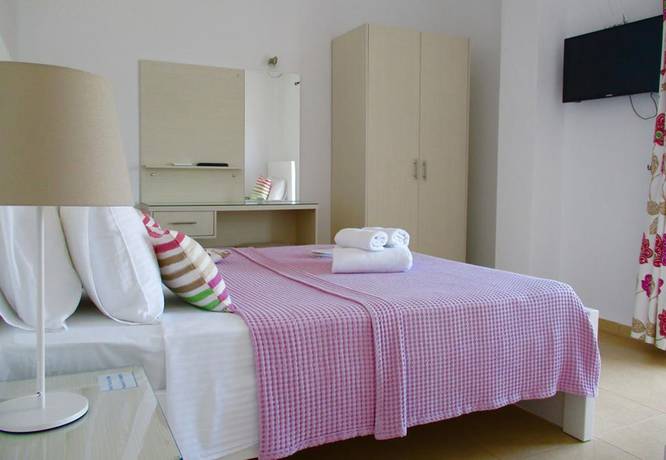 Imagen de la habitación del Hotel Mira Mare. Foto 14