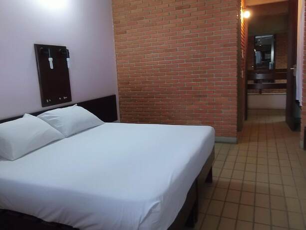 Imagen general del Hotel Mira Mar&eacute; Praia. Foto 2