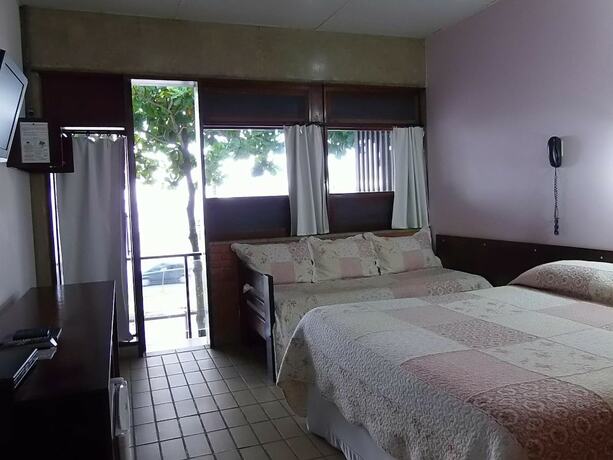 Imagen general del Hotel Mira Mar&eacute; Praia. Foto 8