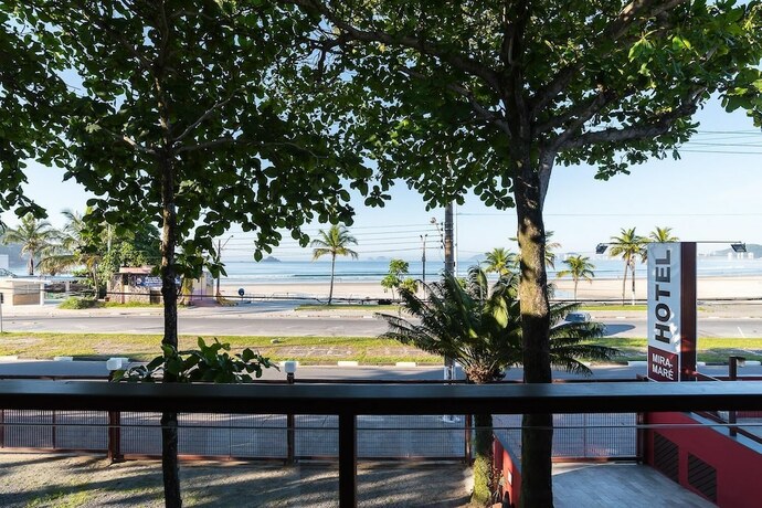 Imagen general del Hotel Mira Mar&eacute; Praia. Foto 15