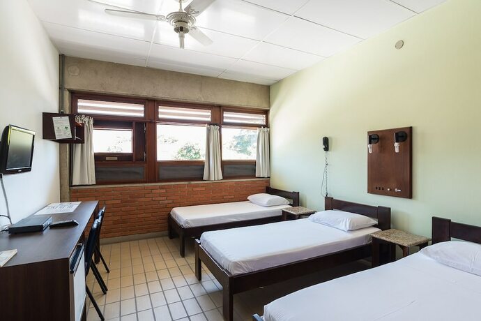 Imagen de la habitación del Hotel Mira Mar&eacute; Praia. Foto 19