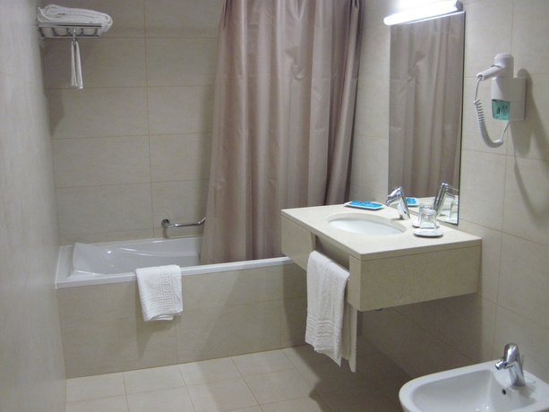 Imagen de la habitación del Hotel Mira Sagres. Foto 7